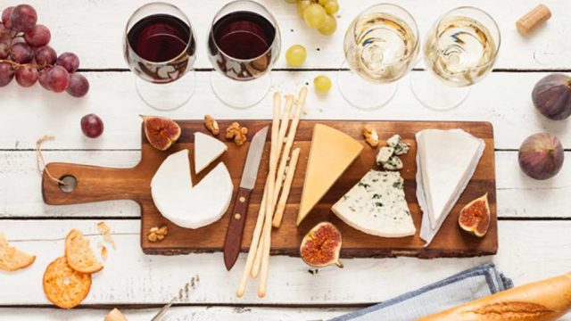 How to Create the Perfect Cheese Board